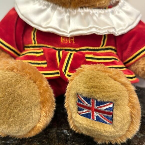 London Beefeater Teddy Bear Plush 15 Inch Tagged Keel Toys  Soft Toy - Picture 3 of 9